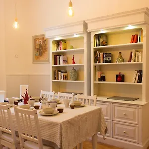 https://sui-tetti-di-napoli-apartment.hotels-amalfi.com