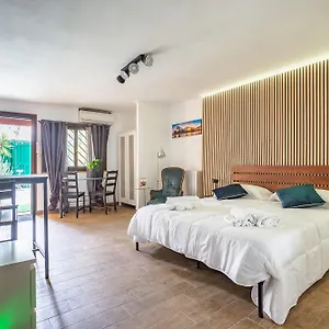 https://the-rock-garden-and-express-train-city-center.it-romehotels.com