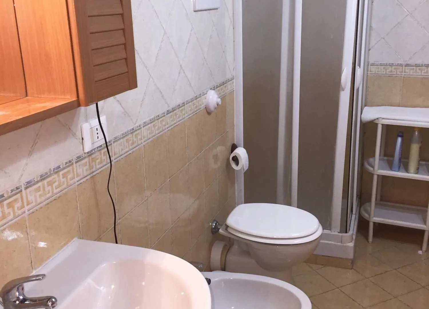 Hola Cathedral House alla Guilla Palermo 0*,  Italia